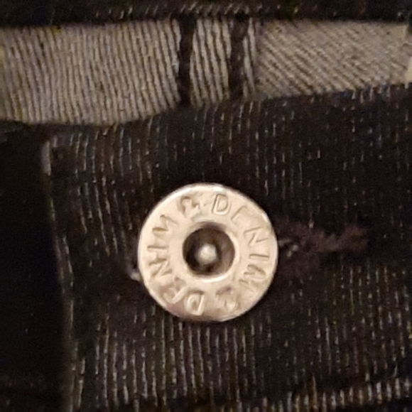 New H&M Premium Freefit® Skinny Jeans - Picture 7 of 11